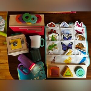 Lovevery 19-21 mo box The Realist